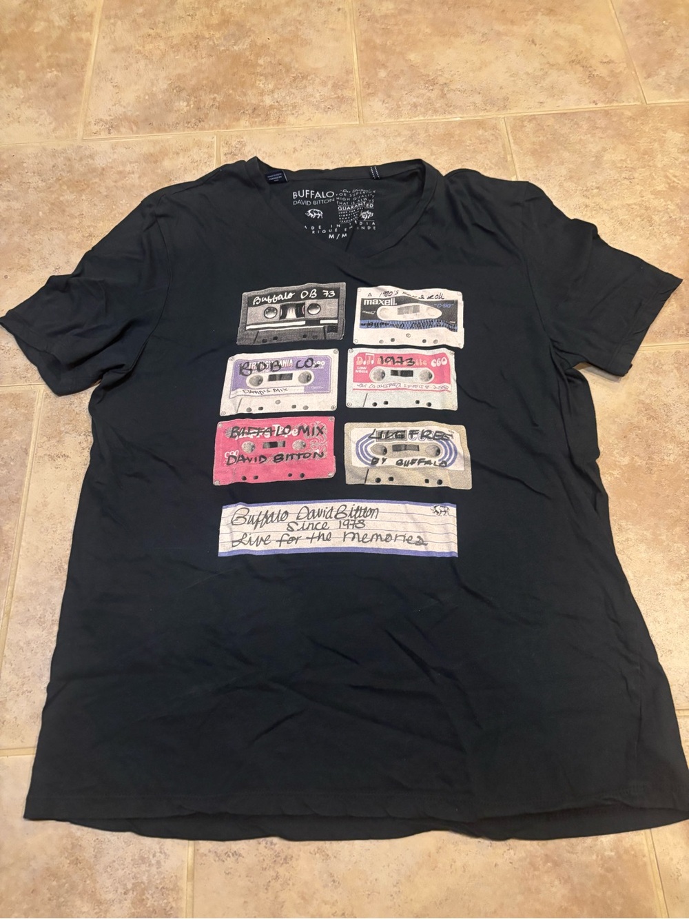 Buffalo David Bitton Black Short Sleeve Tee w/ Retro Cassette Graphic Mens Med